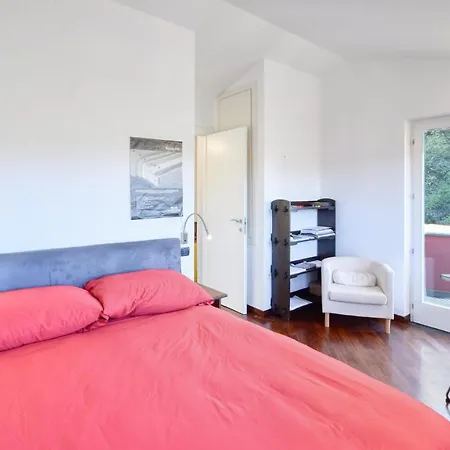 3 Bedroom Stunning Home In Ne