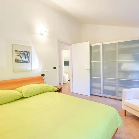 3 Bedroom In Ne 펜션 *